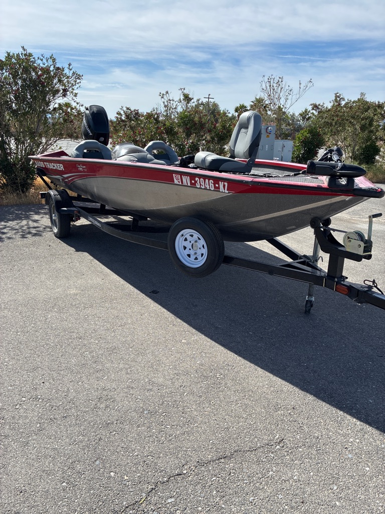Photo 2 of this TRACKER MARINE BASS TRACKER