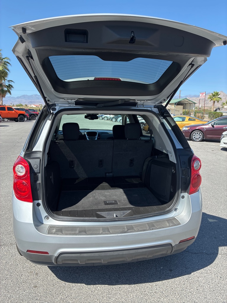 Photo 8 of this CHEVROLET EQUINOX