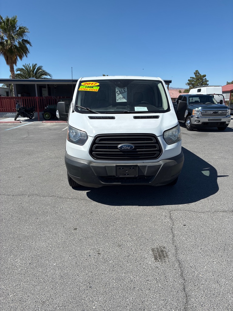 Photo 4 of this FORD TRANSIT