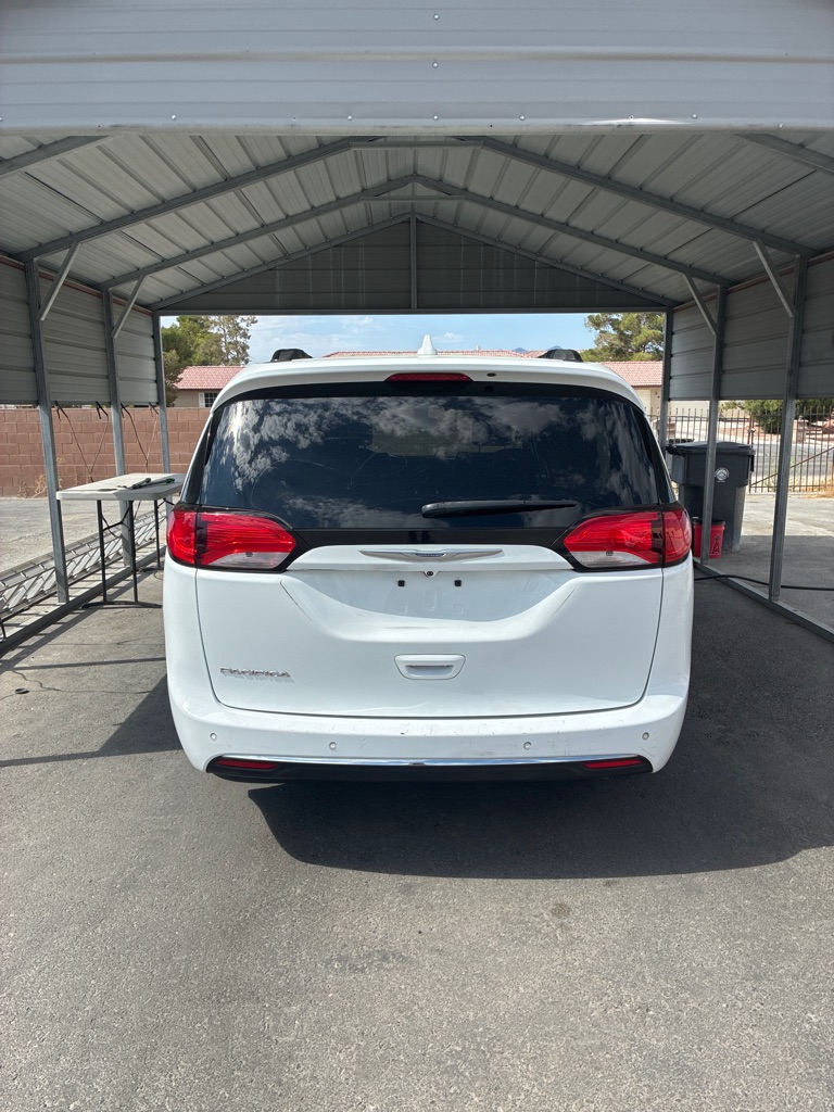 Photo 20 of this CHRYSLER PACIFICA
