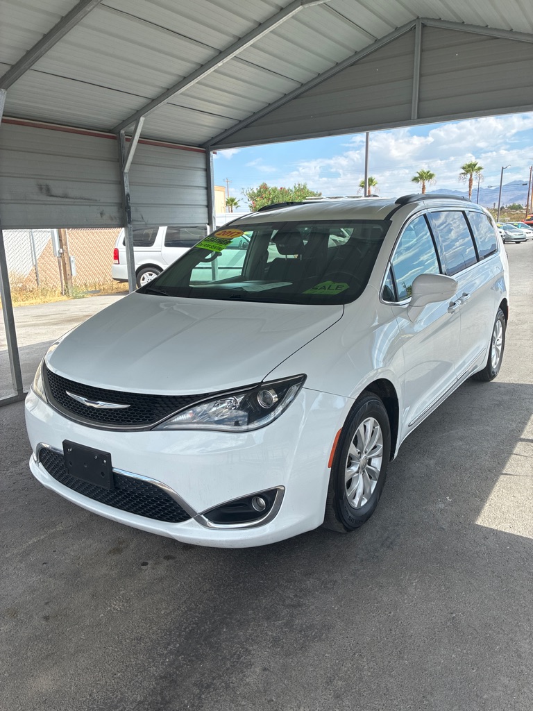 2017 CHRYSLER PACIFICA