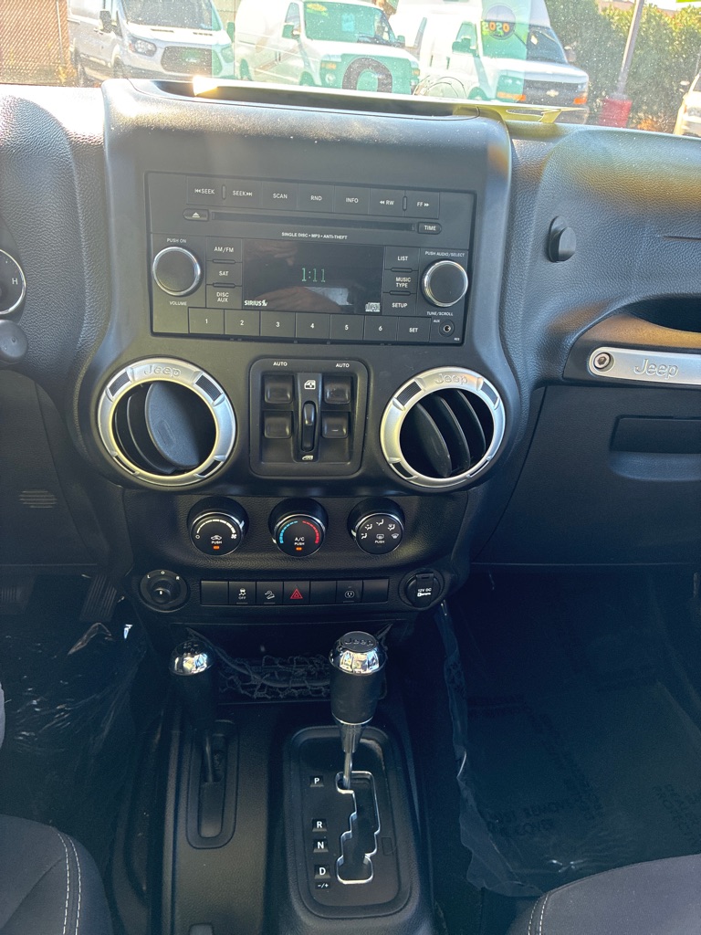 Photo 12 of this JEEP WRANGLER UNLIMI