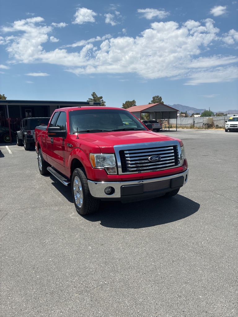 Photo 2 of this FORD F150