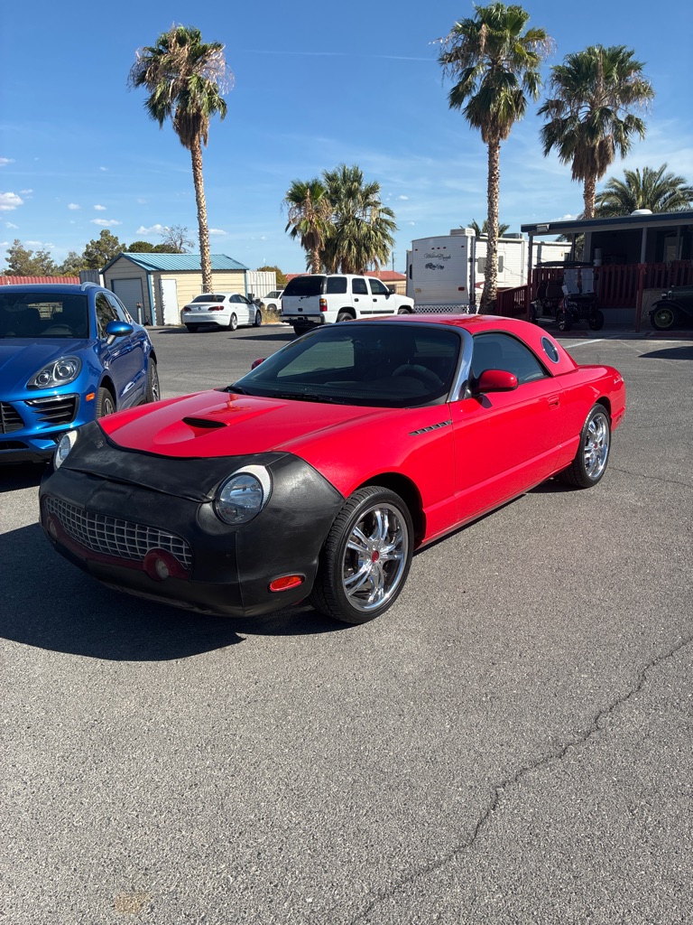 Photo 12 of this FORD THUNDERBIRD