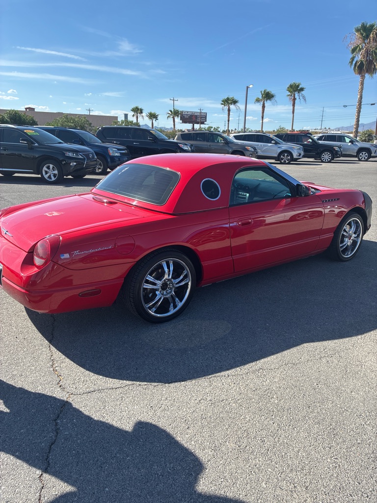 Photo 9 of this FORD THUNDERBIRD