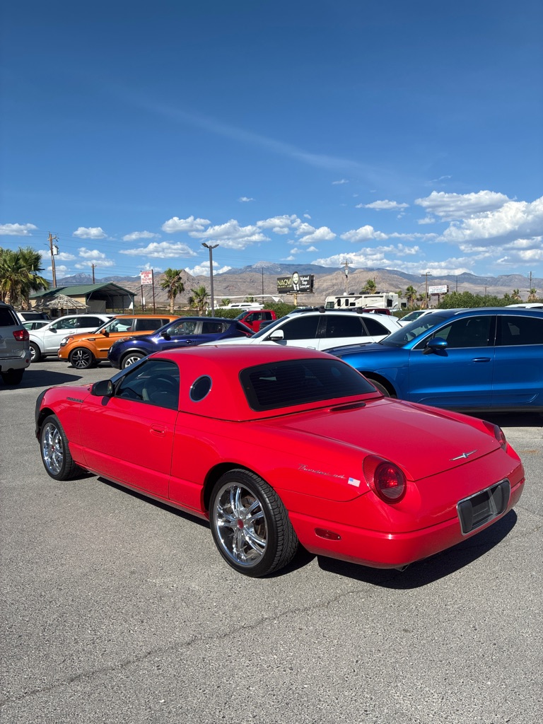Photo 3 of this FORD THUNDERBIRD