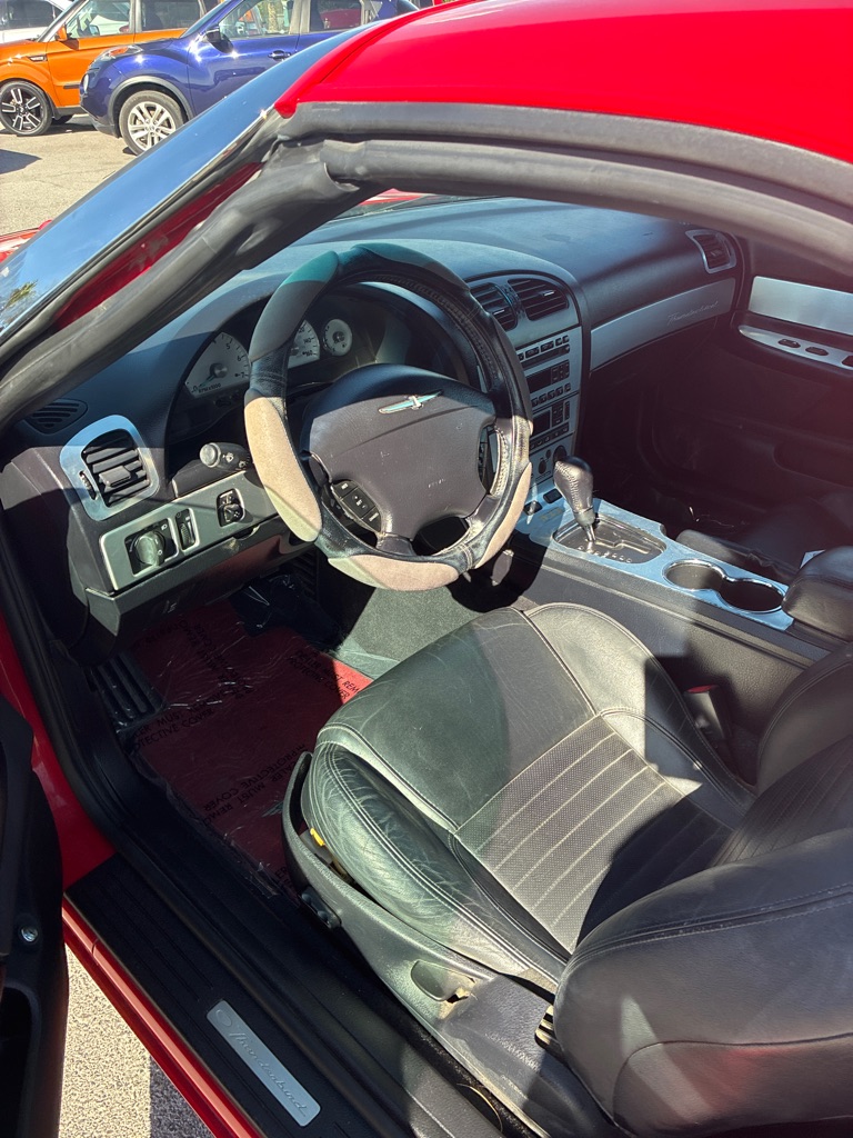 Photo 18 of this FORD THUNDERBIRD