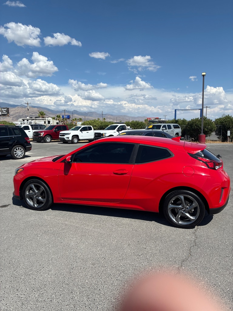 Photo 8 of this HYUNDAI VELOSTER
