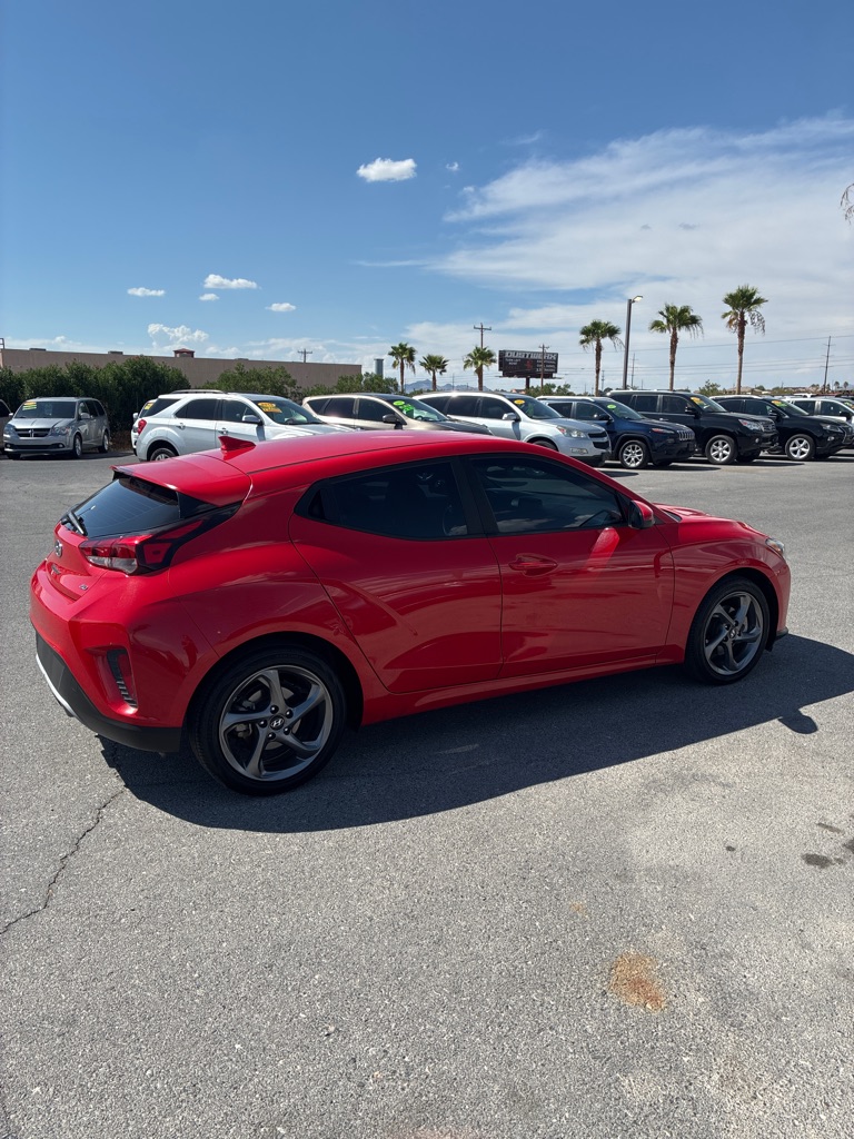 Photo 6 of this HYUNDAI VELOSTER