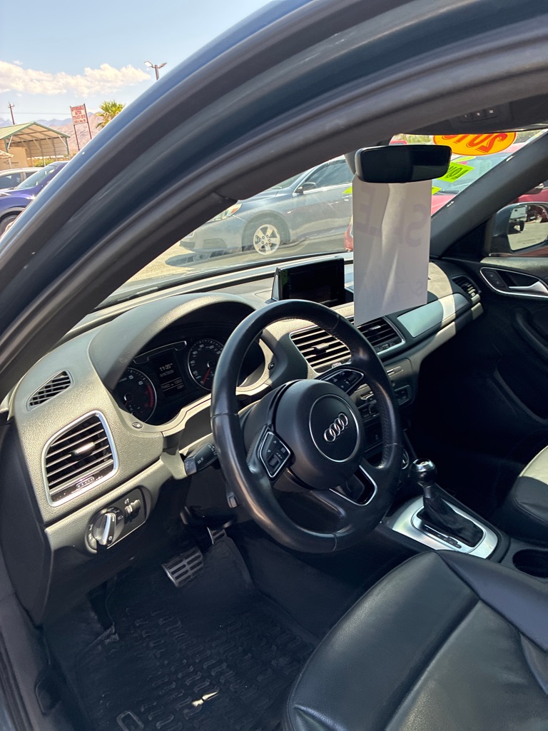 Photo 15 of this AUDI Q3