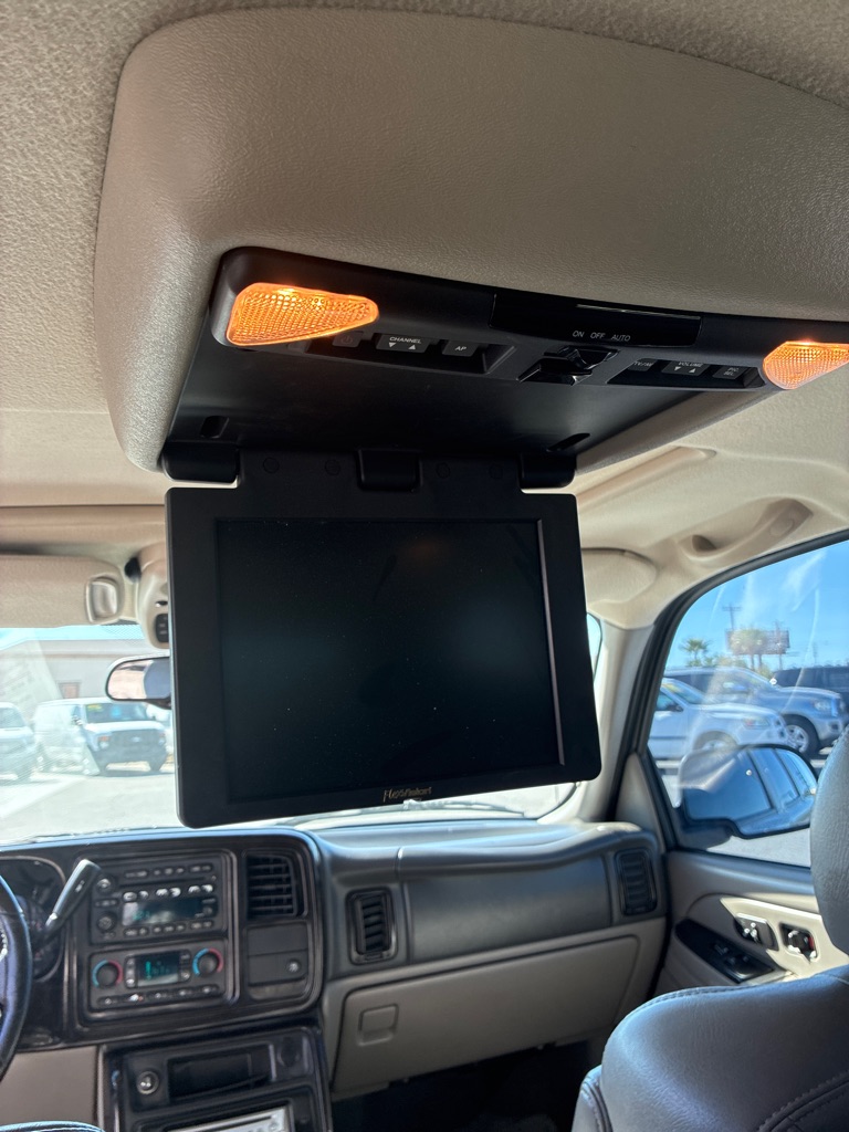 Photo 10 of this GMC YUKON