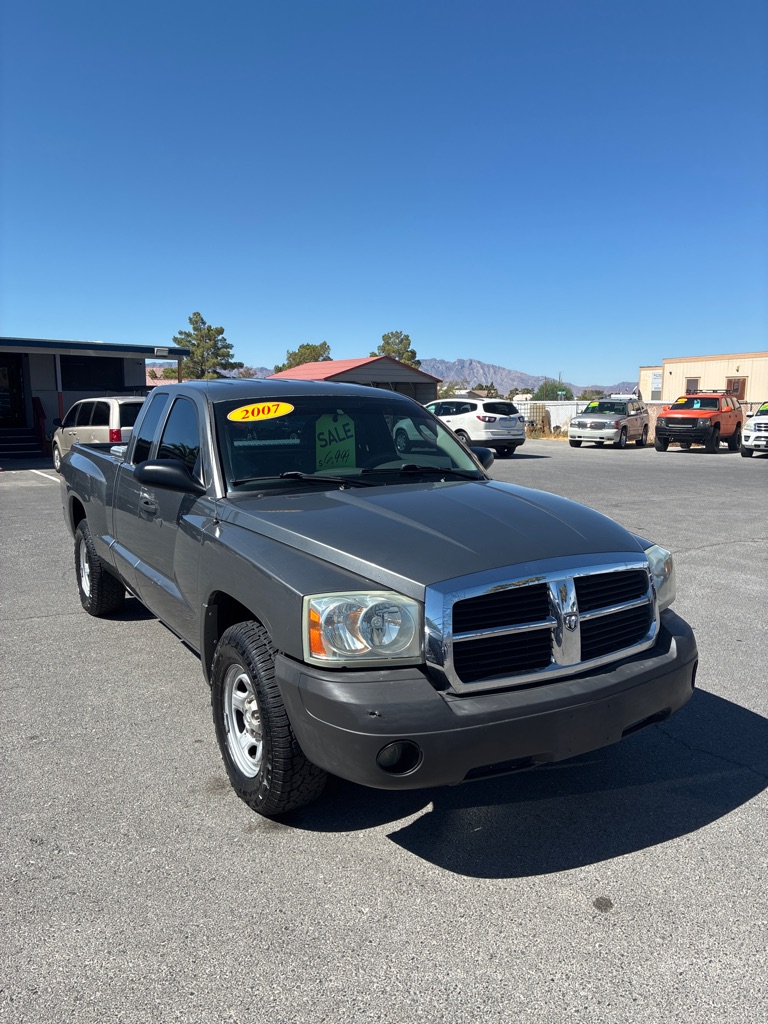 Photo 2 of this DODGE DAKOTA