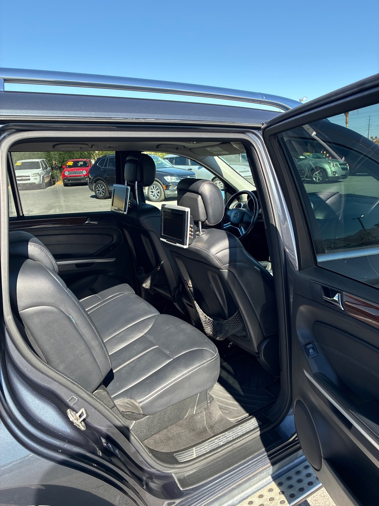 Photo 7 of this MERCEDES-BENZ GL