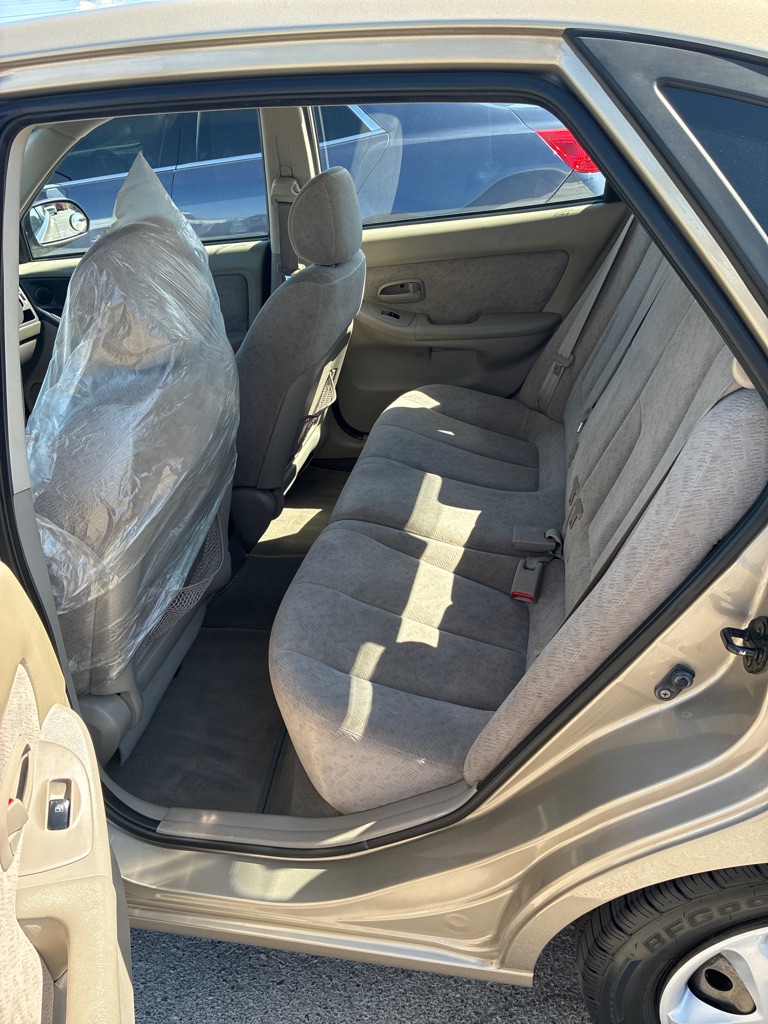 Photo 7 of this HYUNDAI ELANTRA