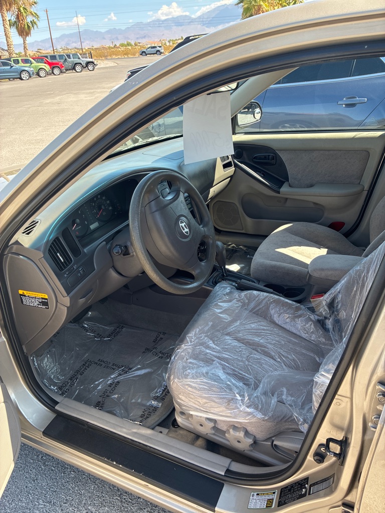 Photo 9 of this HYUNDAI ELANTRA