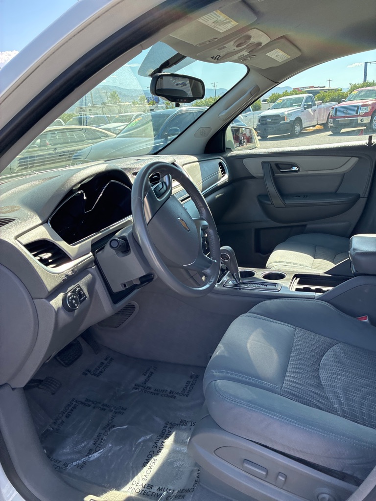 Photo 10 of this CHEVROLET TRAVERSE