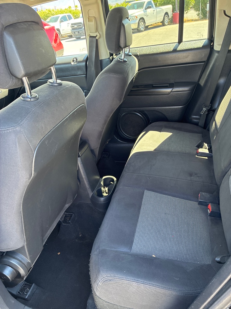 Photo 11 of this JEEP PATRIOT