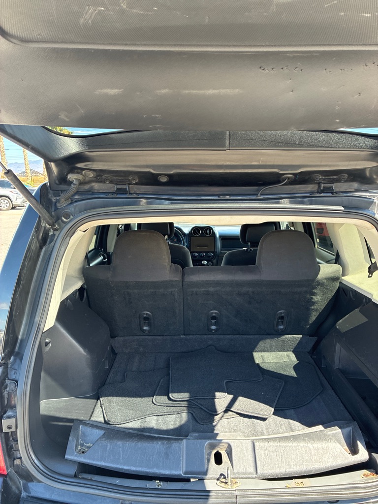 Photo 5 of this JEEP PATRIOT
