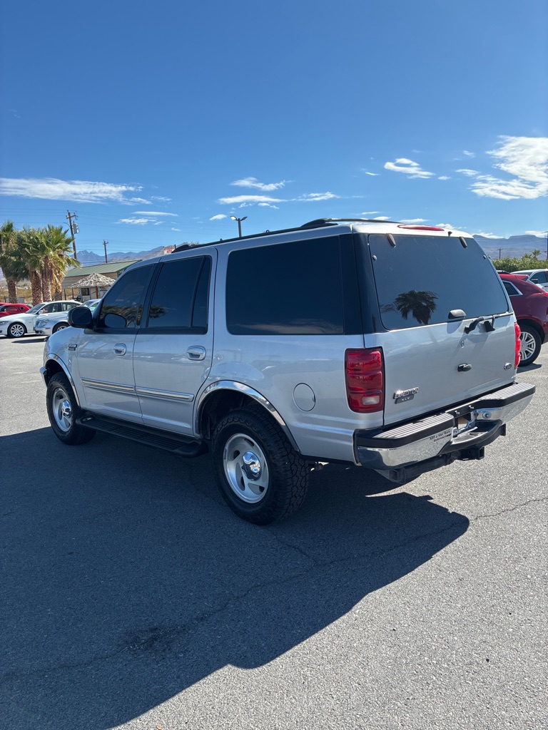 Photo 12 of this FORD EXPEDITION