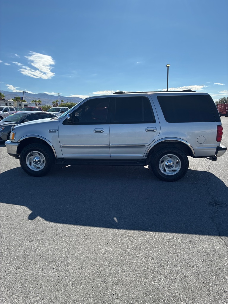 Photo 14 of this FORD EXPEDITION
