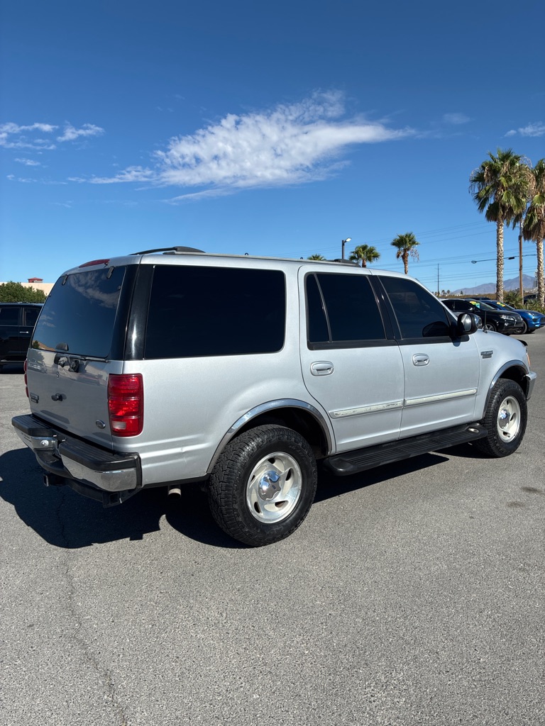 Photo 10 of this FORD EXPEDITION