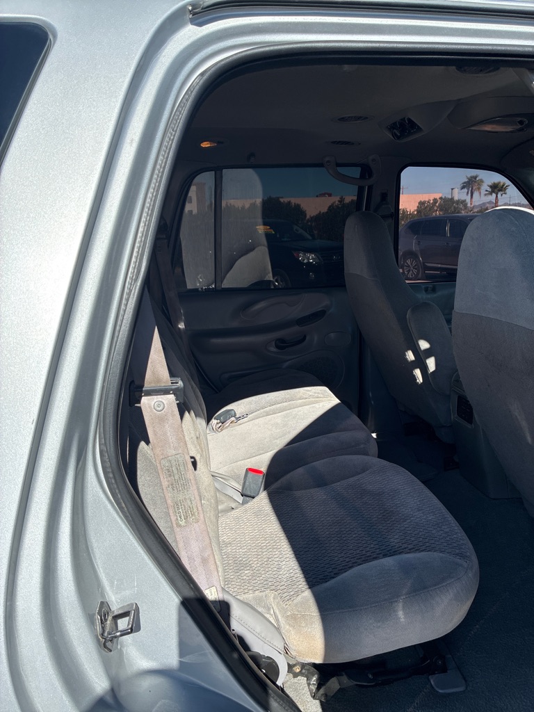 Photo 8 of this FORD EXPEDITION