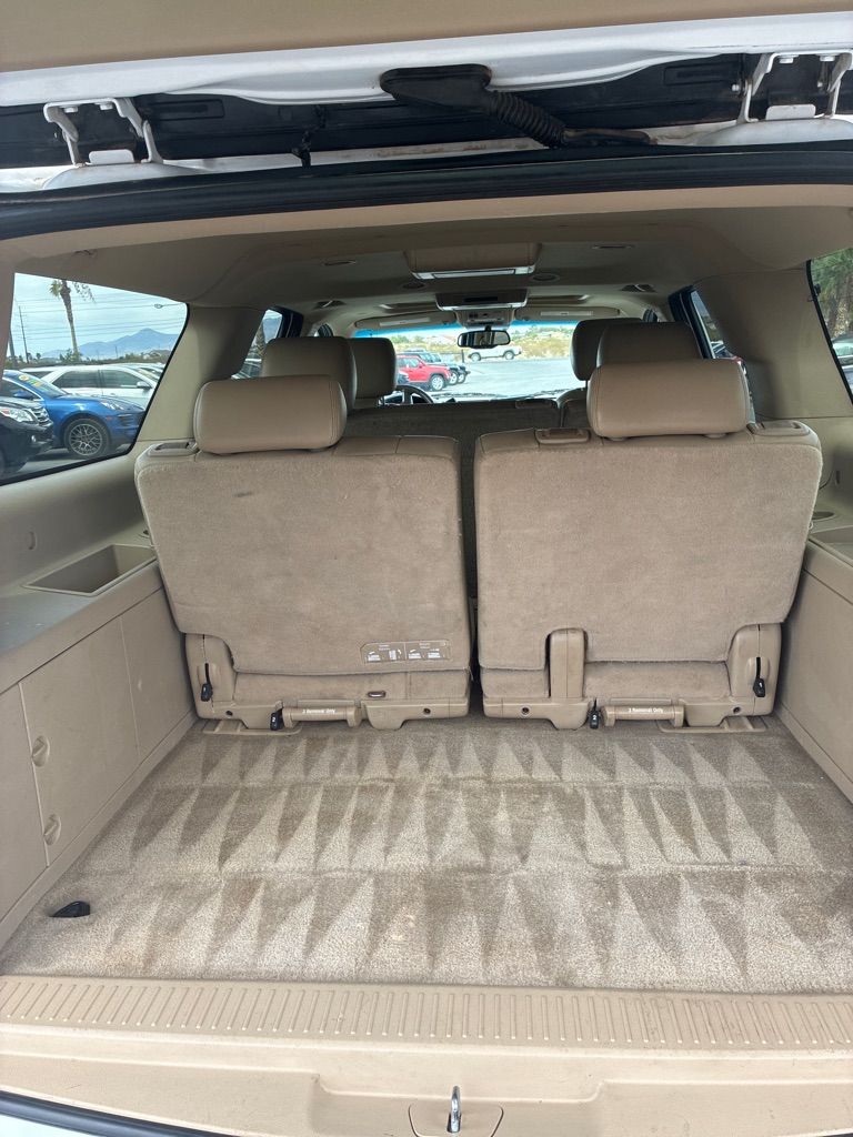Photo 9 of this CHEVROLET SUBURBAN