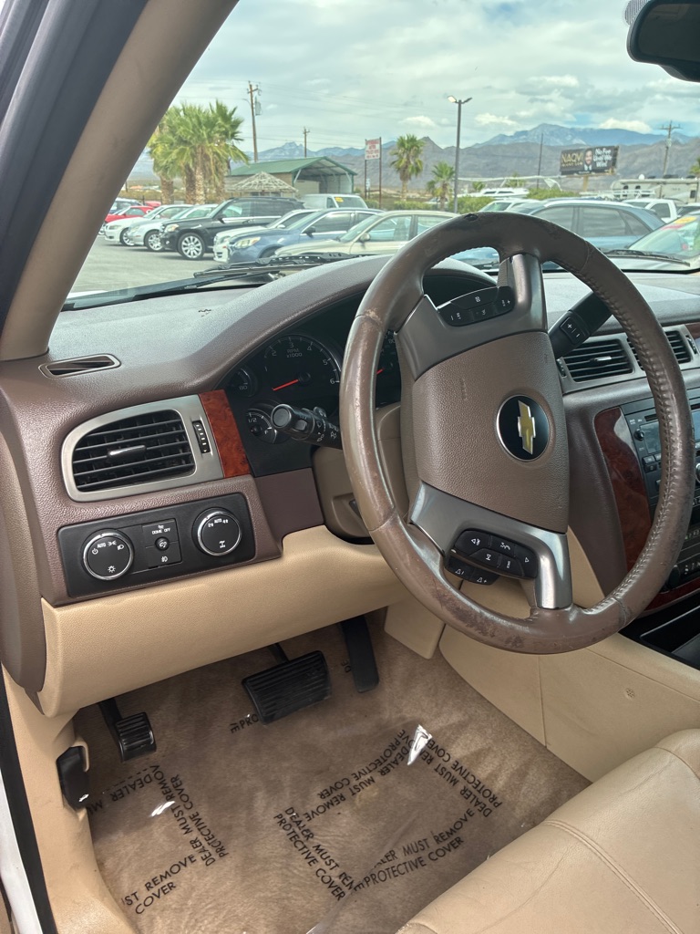 Photo 14 of this CHEVROLET SUBURBAN