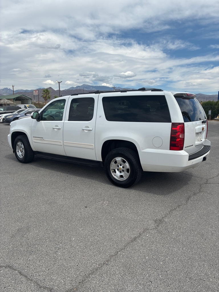 Photo 8 of this CHEVROLET SUBURBAN