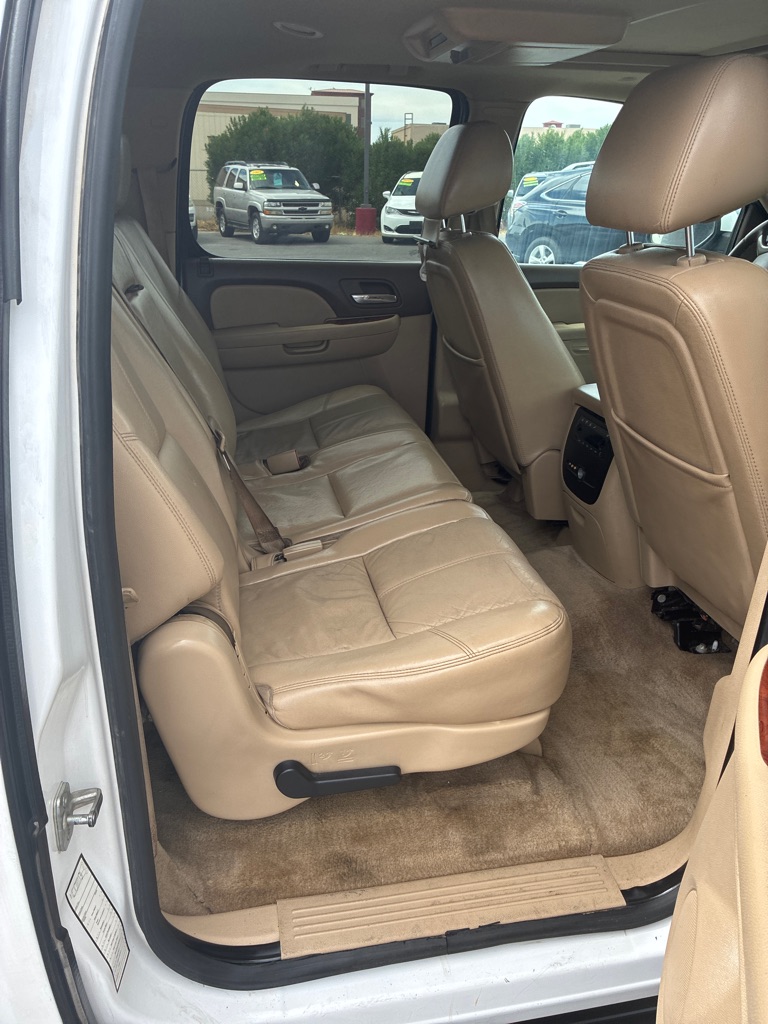 Photo 15 of this CHEVROLET SUBURBAN