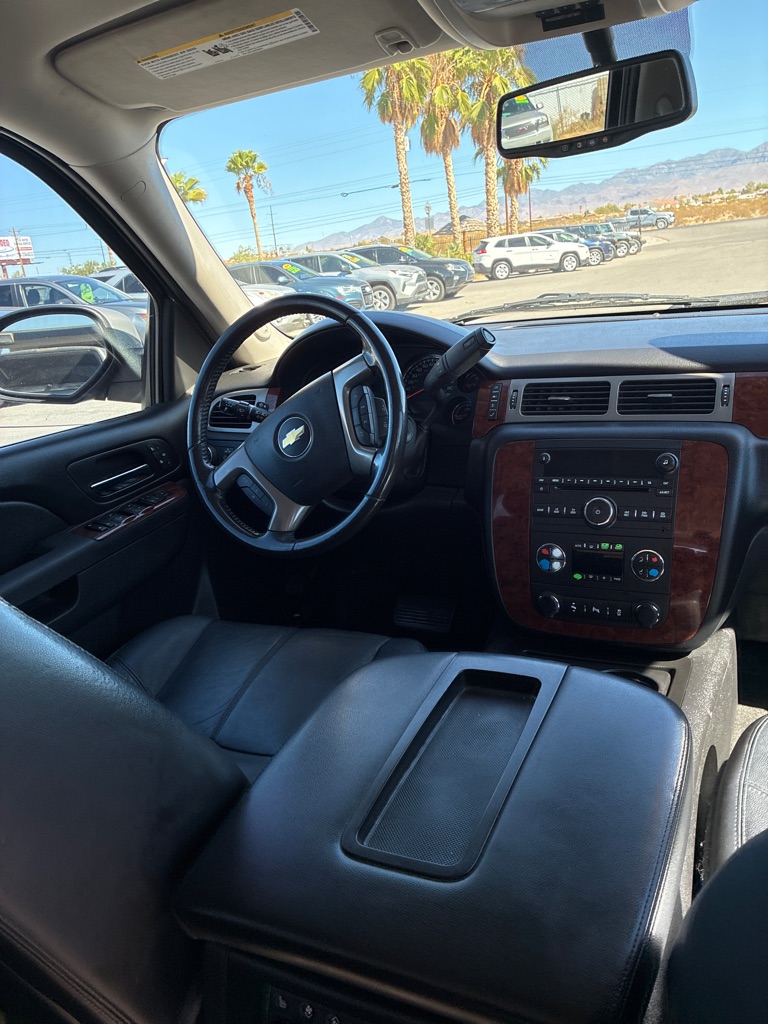 Photo 7 of this CHEVROLET TAHOE