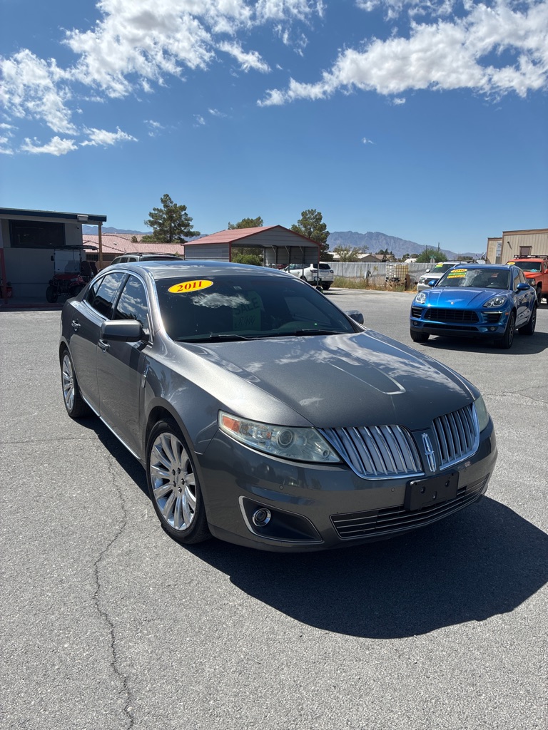 Photo 2 of this LINCOLN MKS