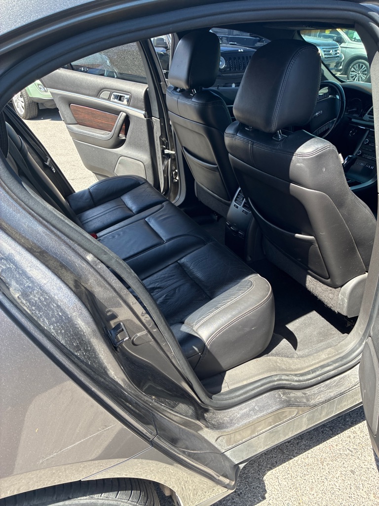 Photo 10 of this LINCOLN MKS