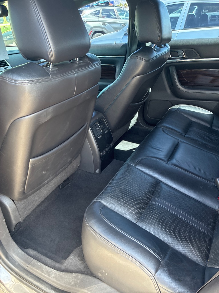 Photo 13 of this LINCOLN MKS