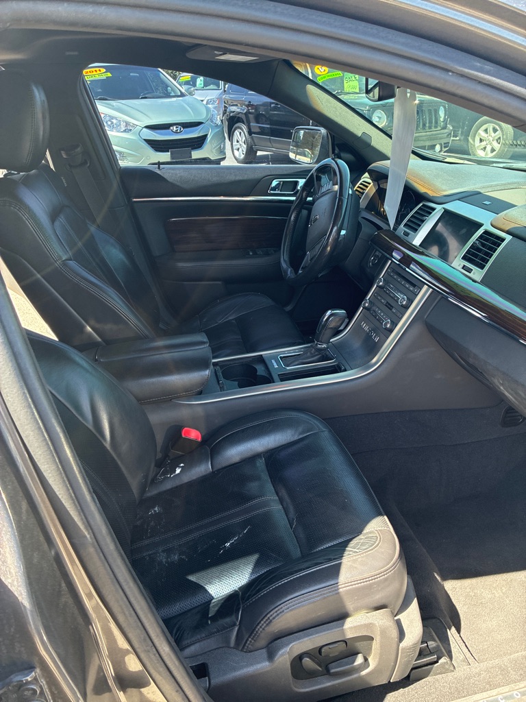 Photo 12 of this LINCOLN MKS