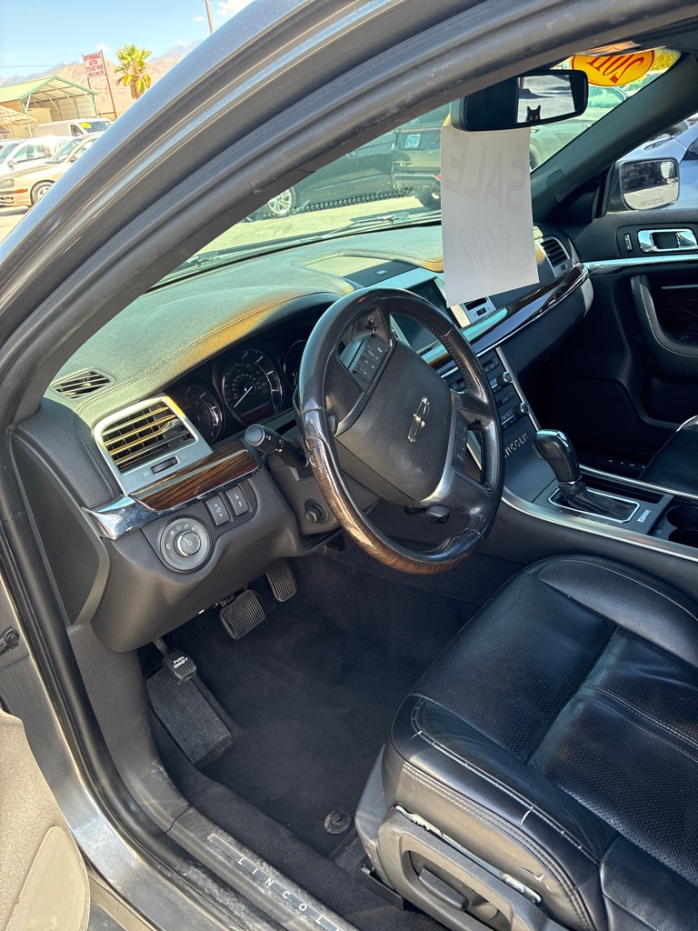 Photo 15 of this LINCOLN MKS