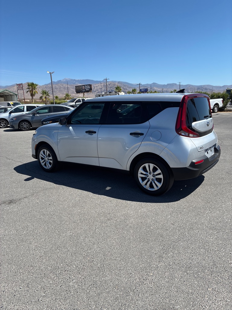 Photo 8 of this KIA SOUL