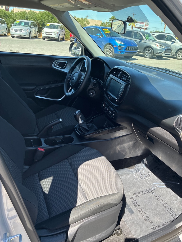 Photo 13 of this KIA SOUL