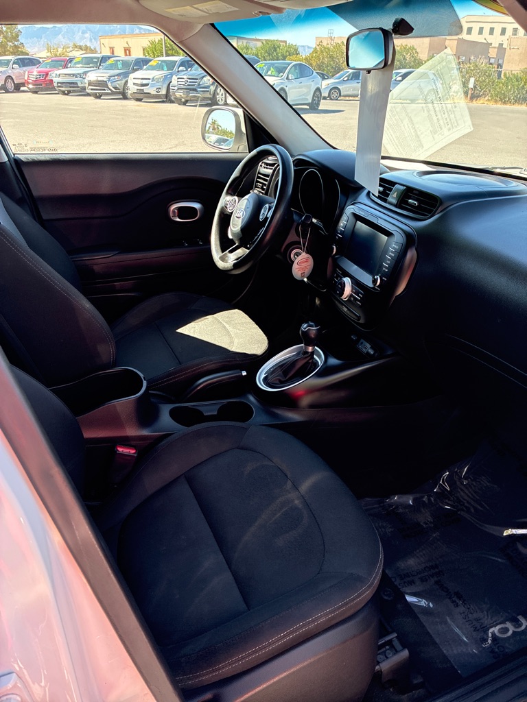 Photo 8 of this KIA SOUL