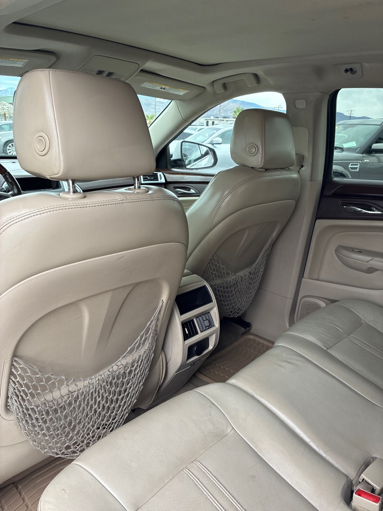 Photo 6 of this CADILLAC SRX