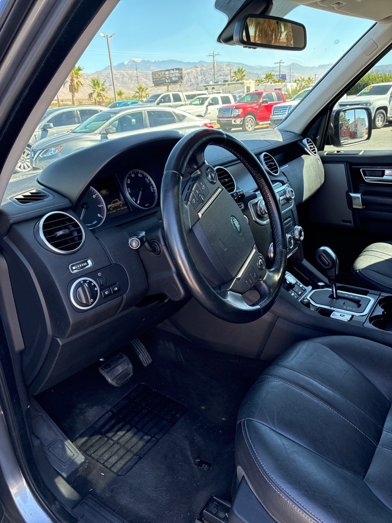 Photo 14 of this LAND ROVER LR4