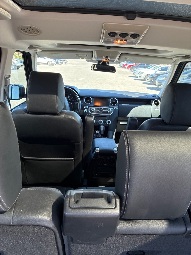 Photo 11 of this LAND ROVER LR4