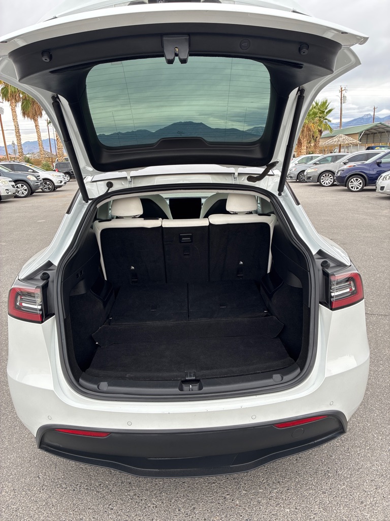 Photo 7 of this TESLA MODEL Y