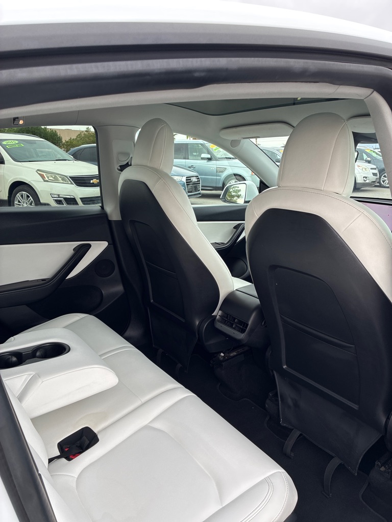 Photo 8 of this TESLA MODEL Y