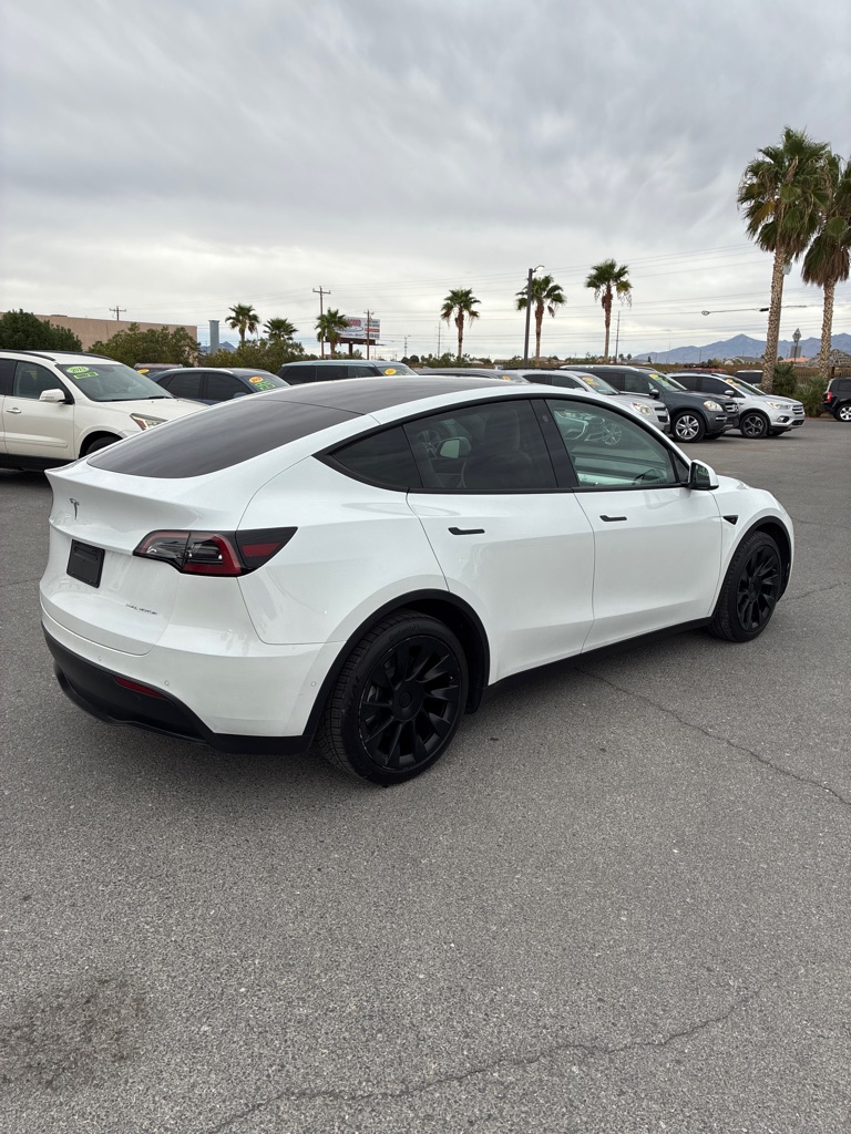 Photo 14 of this TESLA MODEL Y