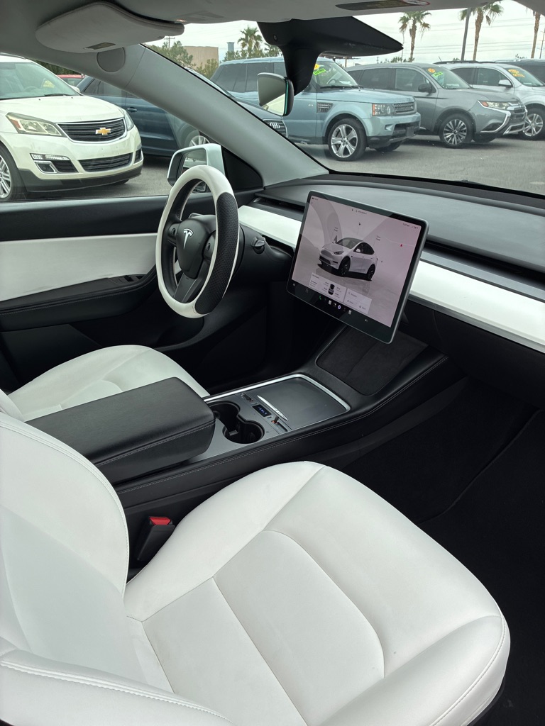 Photo 11 of this TESLA MODEL Y
