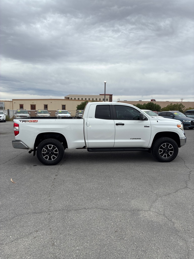 Photo 9 of this TOYOTA TUNDRA