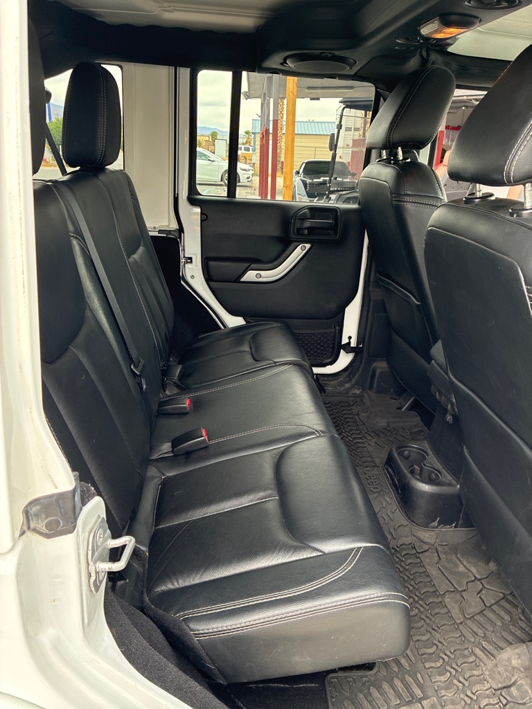 Photo 15 of this JEEP WRANGLER UNLIMI