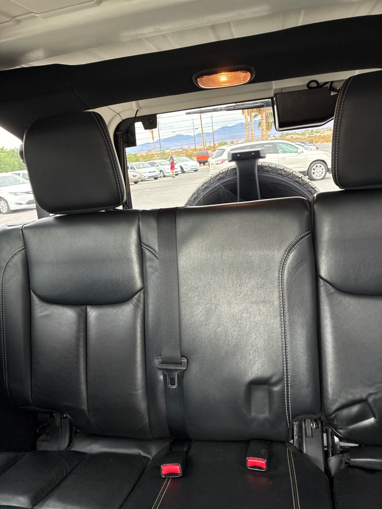 Photo 12 of this JEEP WRANGLER UNLIMI