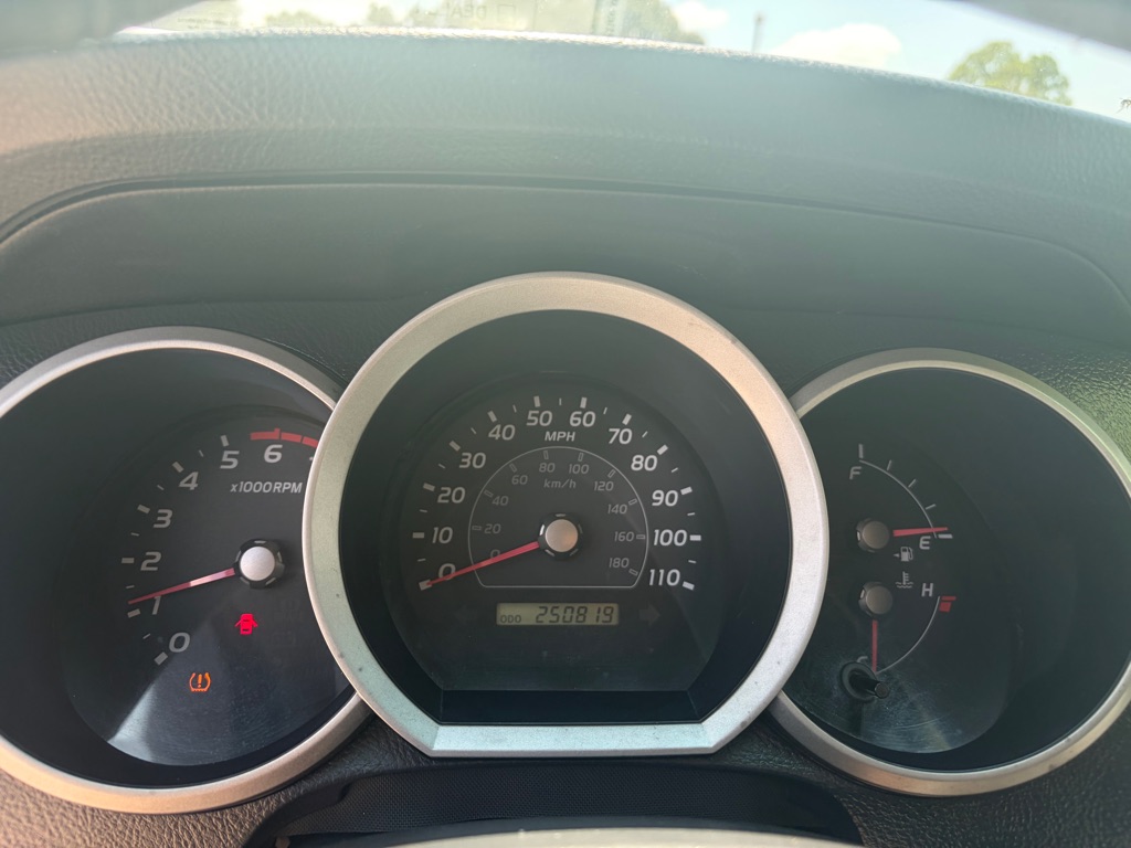 Photo 11 of this TOYOTA 4RUNNER